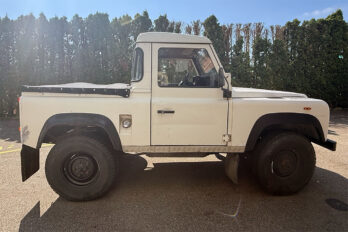 Land Rover 90 V8 3.5