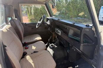 Land Rover 90 V8 3.5